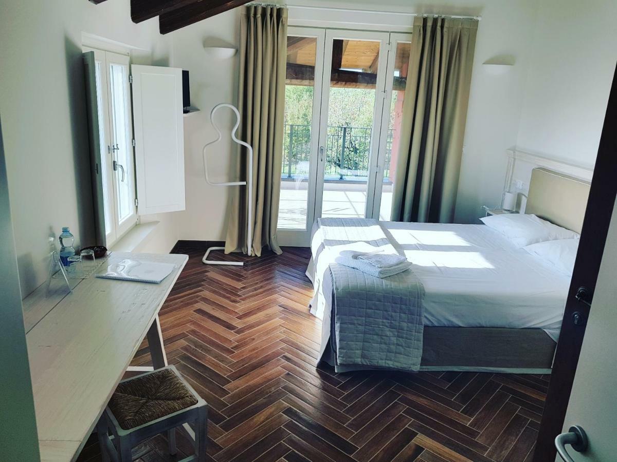 Bed and Breakfast Santa Maria Di Lorgana Минербио Экстерьер фото